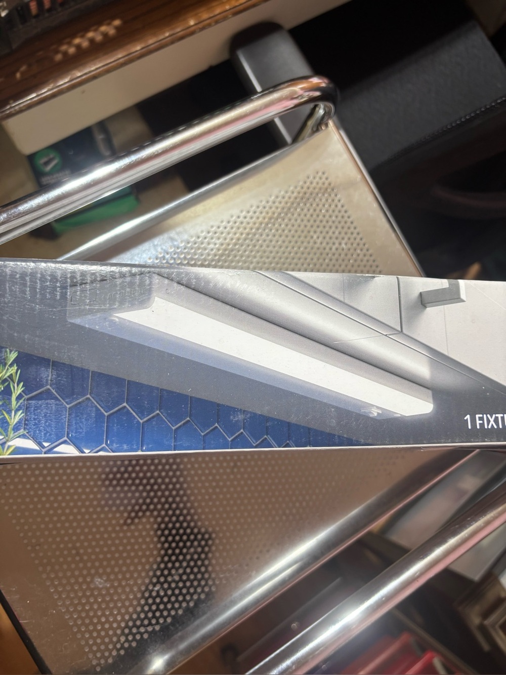 GE Under Cabinet Light Bar